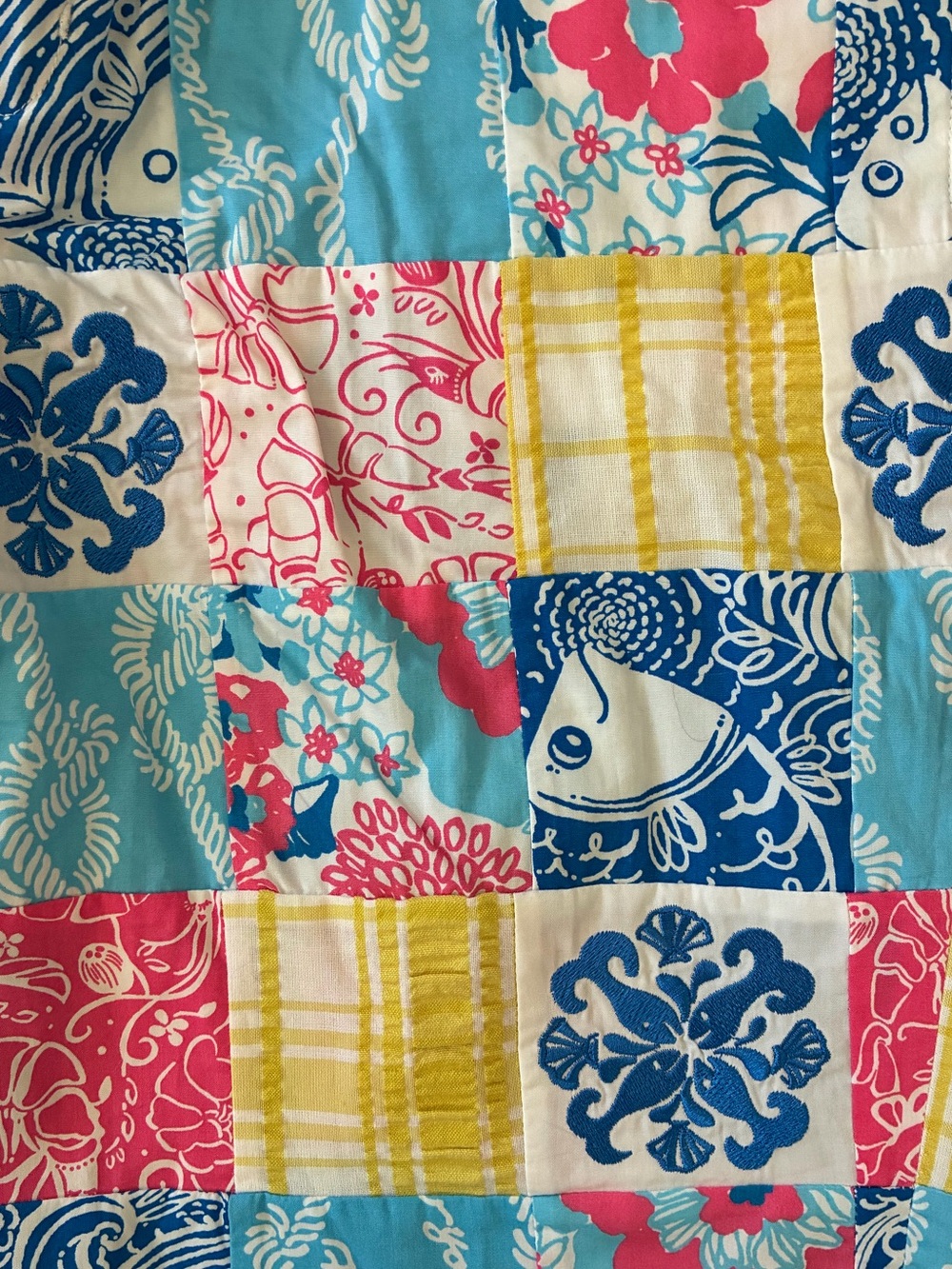 Lily Pulitzer Pink, Blue and Yellow Patchwork Seersucker Bermuda Shorts Size 6 - Picture 6 of 9